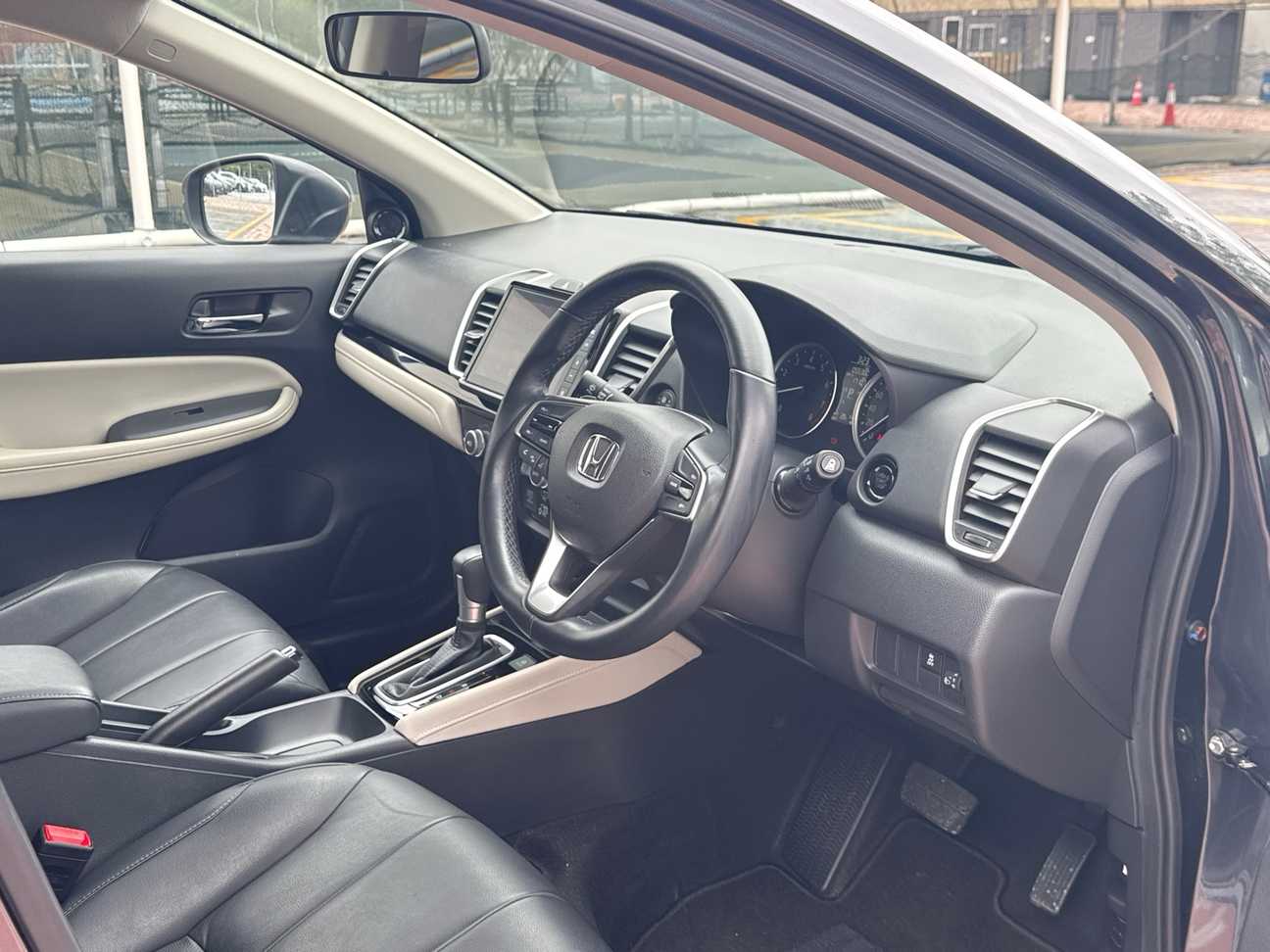 terpakai 2022 Honda City V 1.5