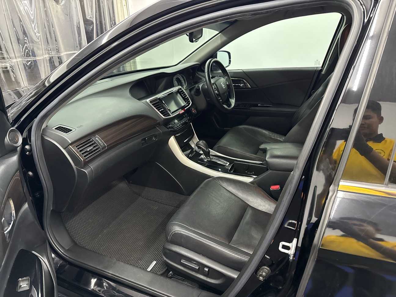 terpakai 2018 Honda Accord VTi-L 2.0