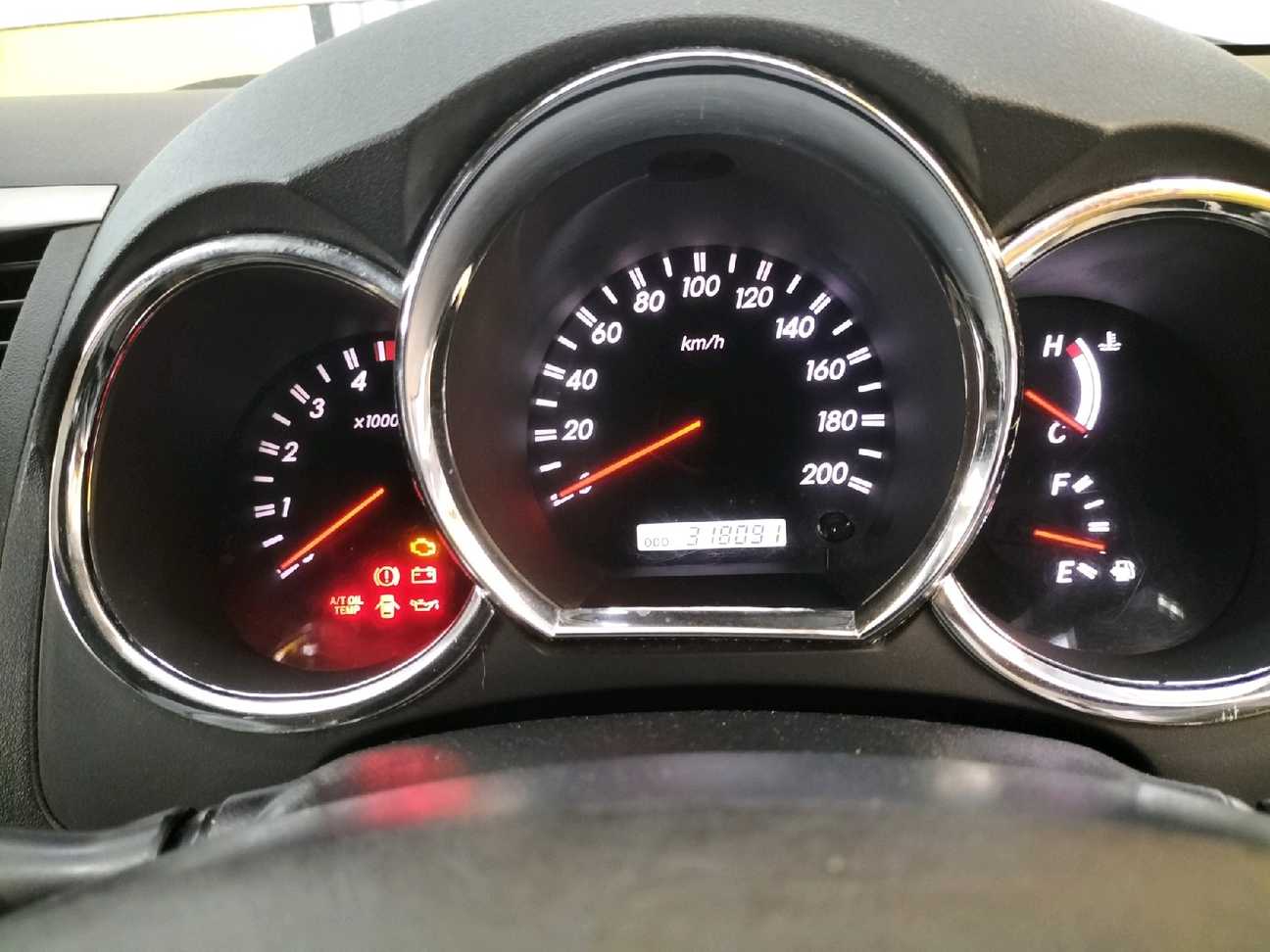 terpakai 2010 Toyota Hilux G VNT Dual Cab 3.0