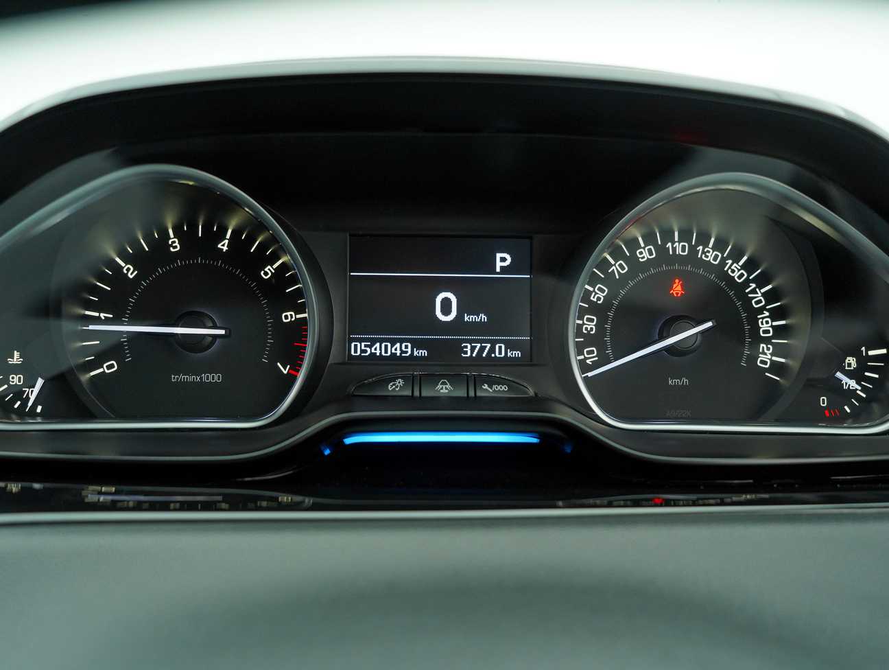 terpakai 2016 Peugeot 208 Allure 3 Door 1.6