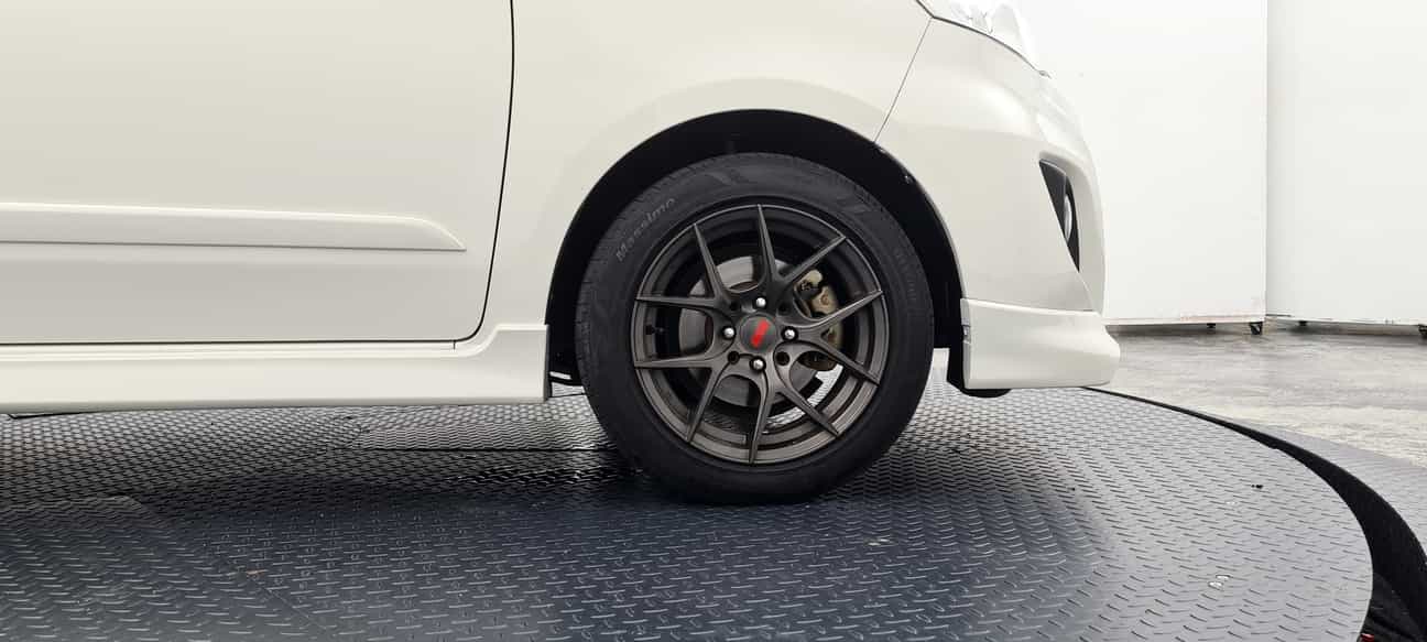 terpakai 2015 Perodua ALZA SE 1.5