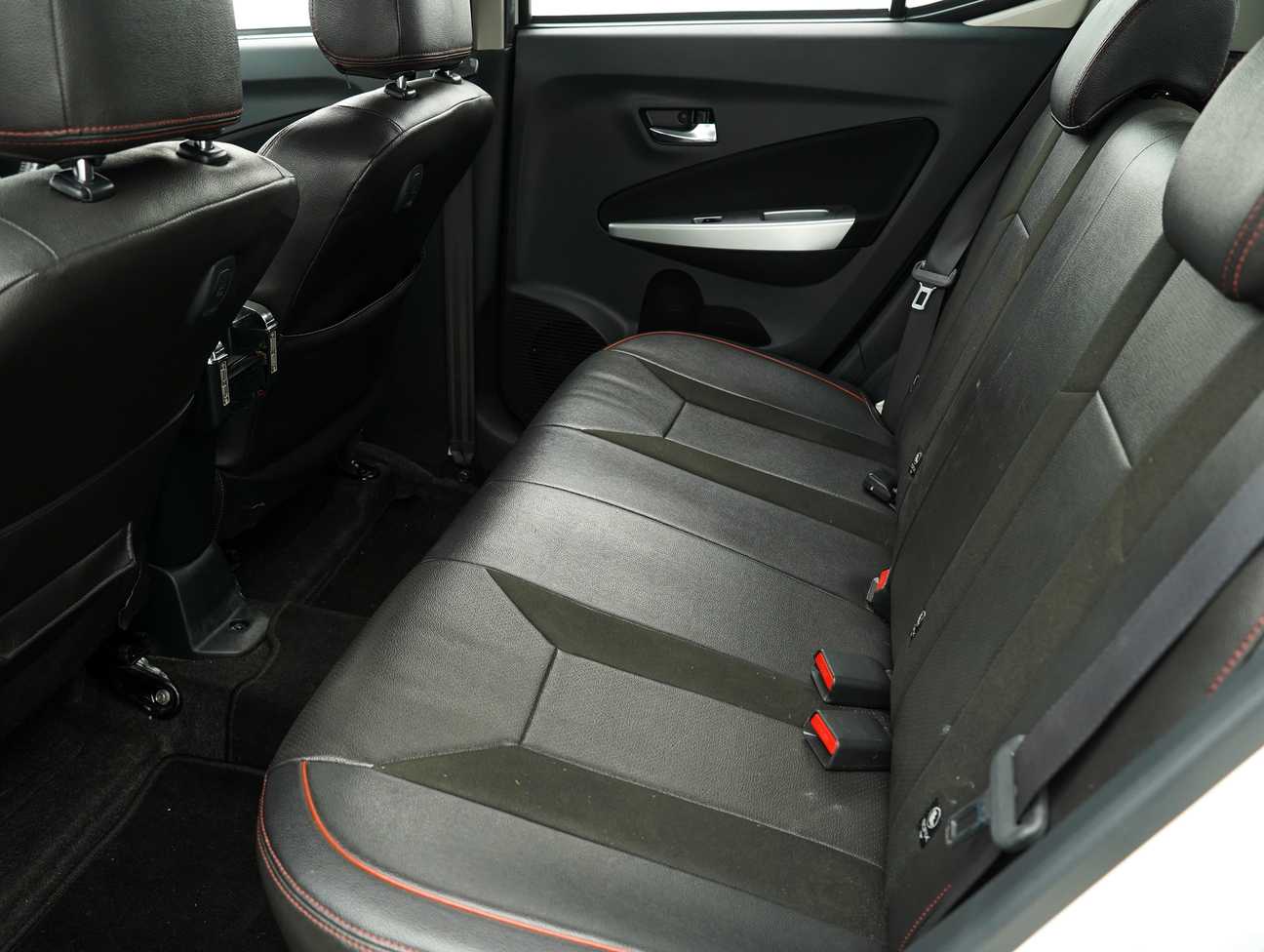 terpakai 2019 Perodua AXIA Advance 1.0