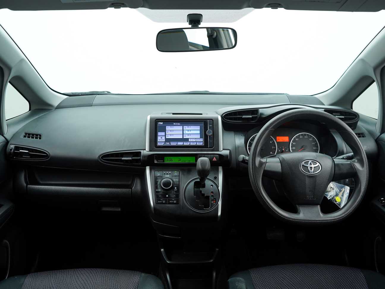 used 2014 Toyota Wish X 1.8