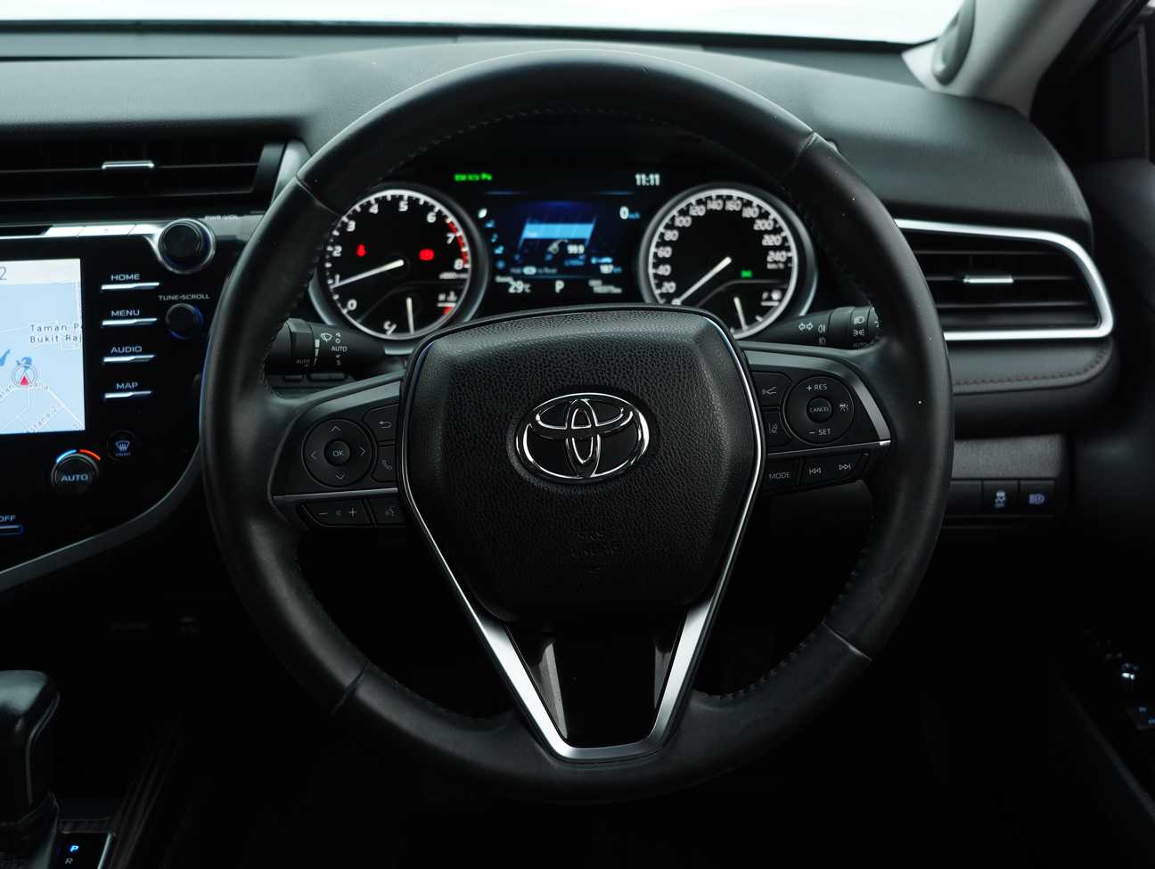 used 2020 Toyota Camry V 2.5