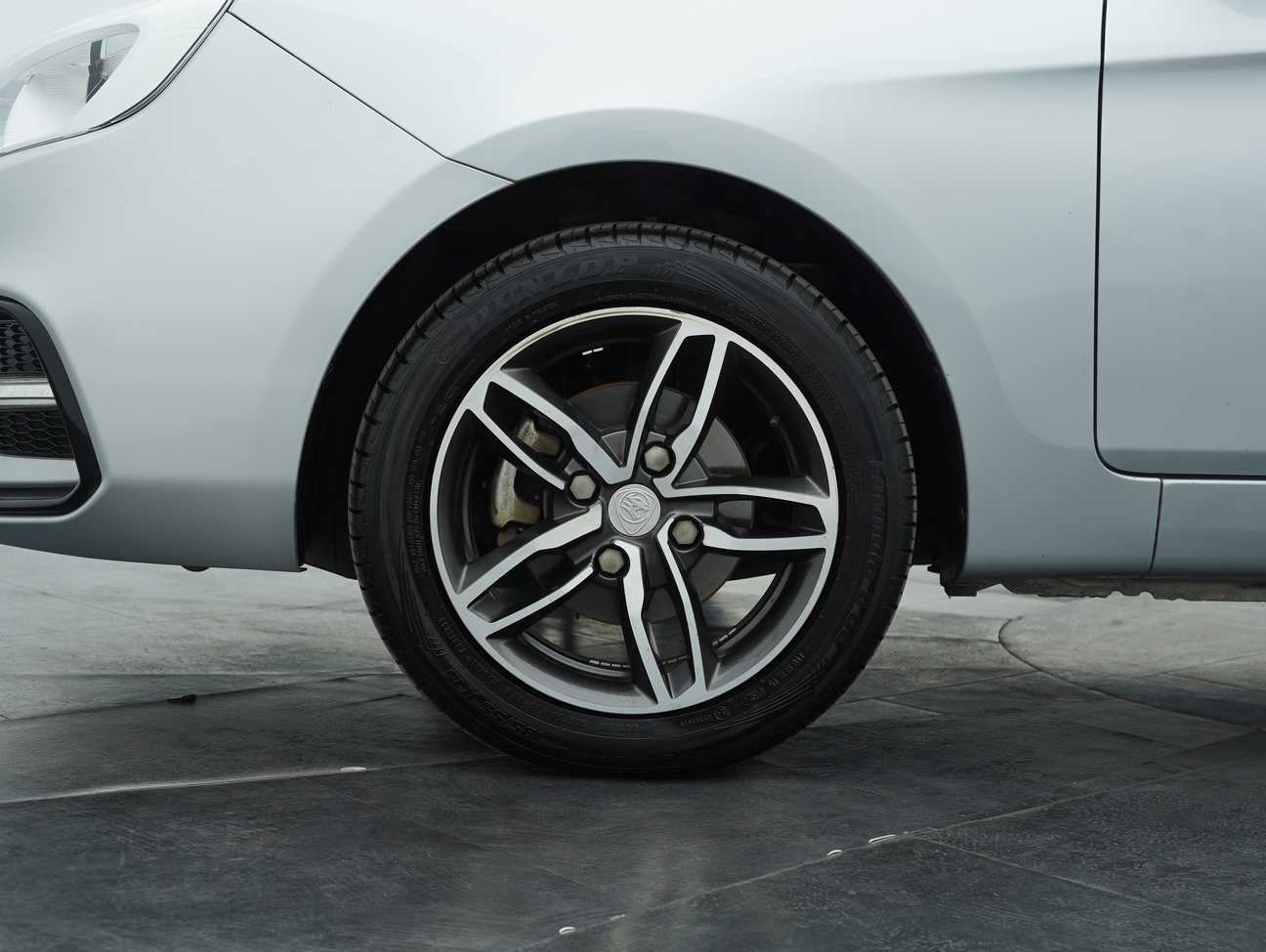terpakai 2019 Proton Saga Premium 1.3