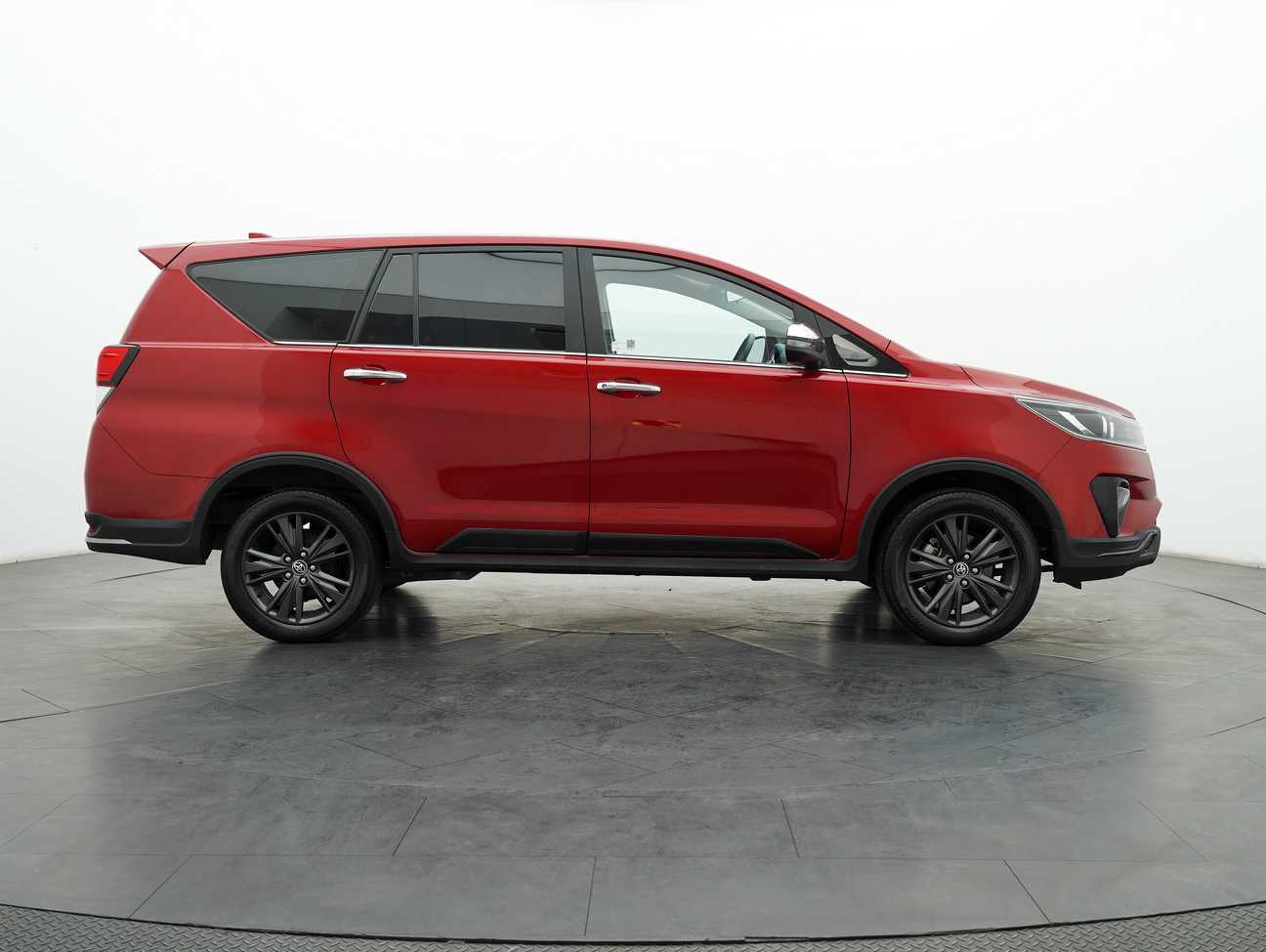 used 2021 Toyota Innova X 2.0