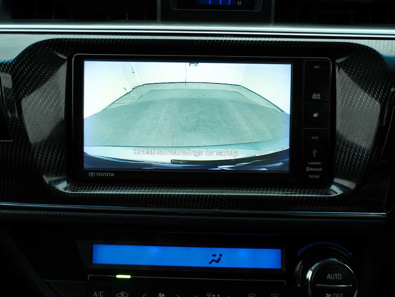 used 2014 Toyota Corolla Altis V 2.0