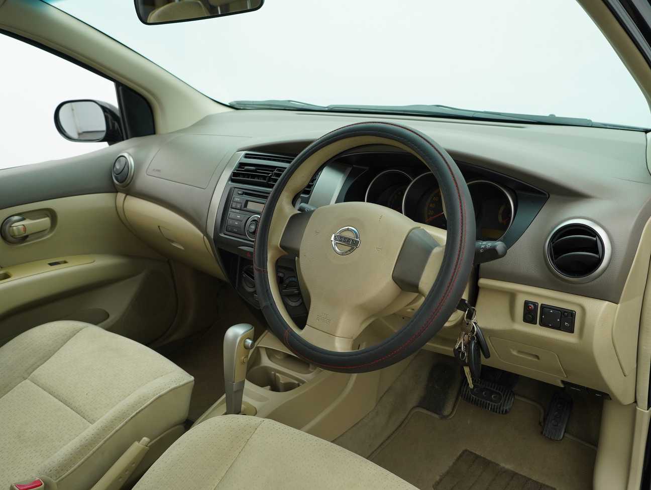 used 2010 Nissan Grand Livina Comfort 1.6