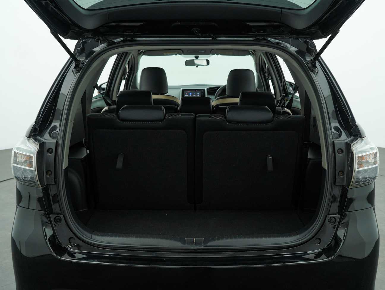 used 2015 Toyota Wish S 1.8