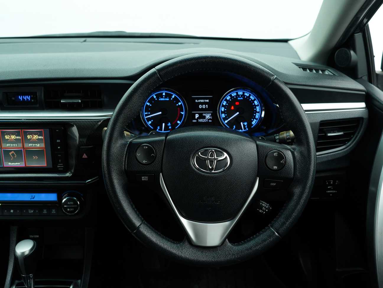 used 2014 Toyota Corolla Altis V 2.0
