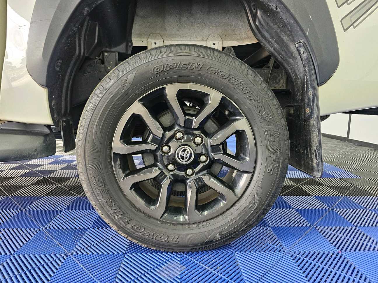 used 2023 Toyota Hilux Rogue Dual Cab 2.8