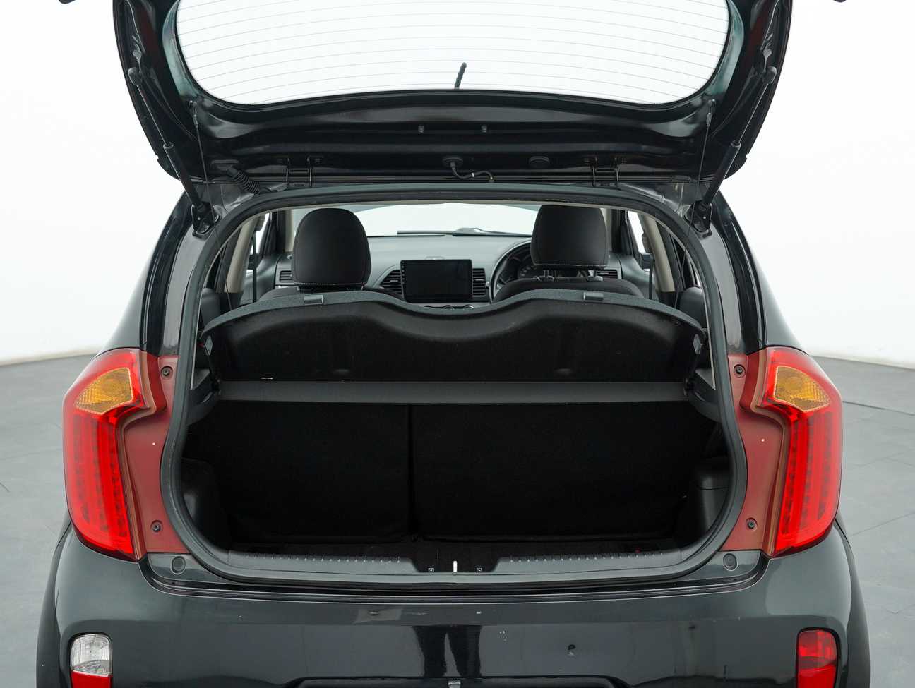 terpakai 2014 Kia Picanto  1.2