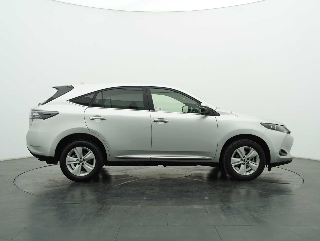 used 2017 Toyota Harrier Elegance 2.0