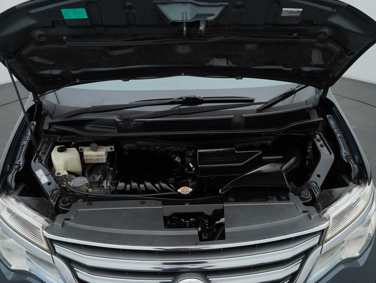 used 2014 Nissan Serena S-Hybrid High-Way Star 2.0