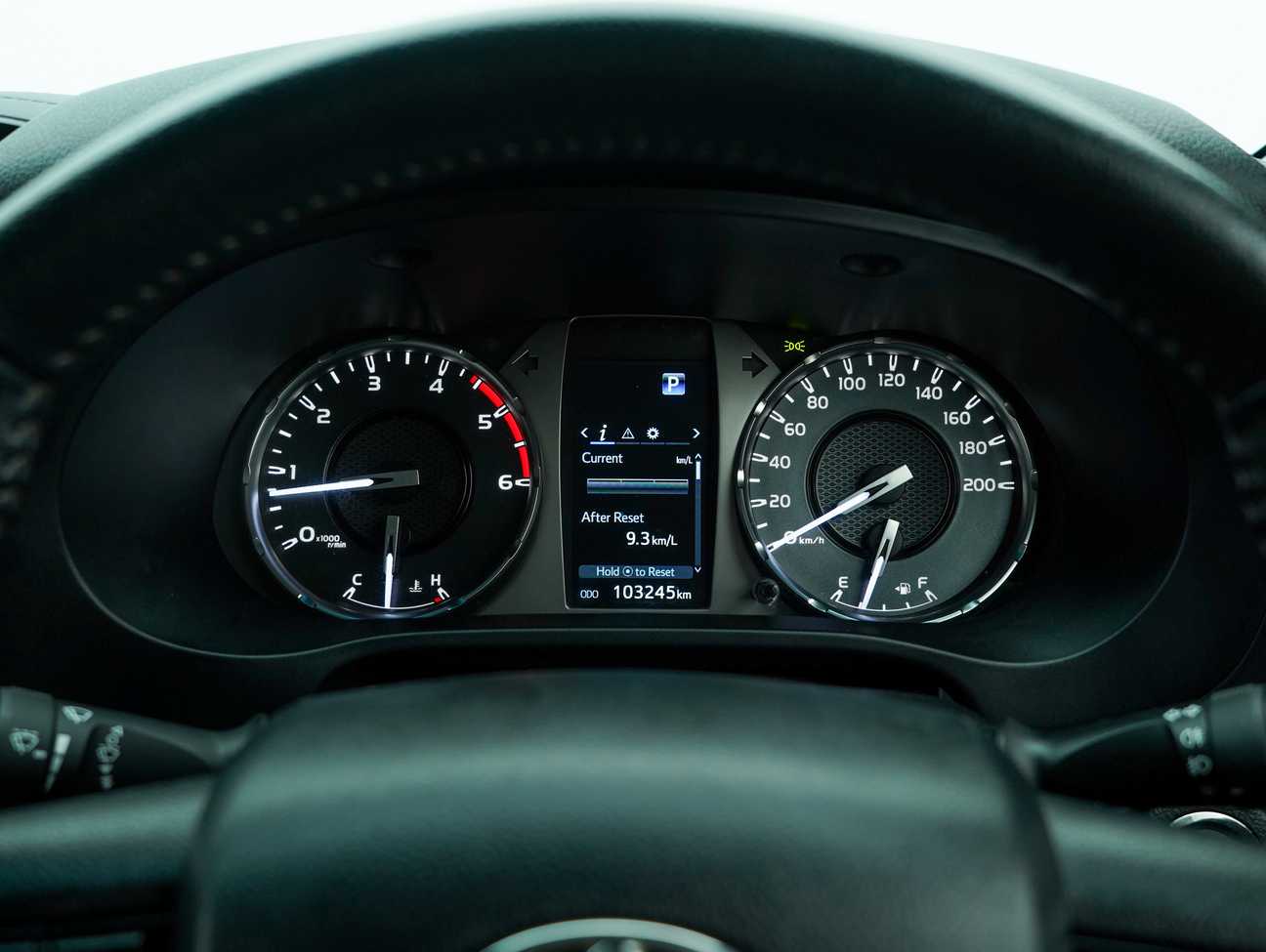 used 2022 Toyota Hilux V Dual Cab 2.4