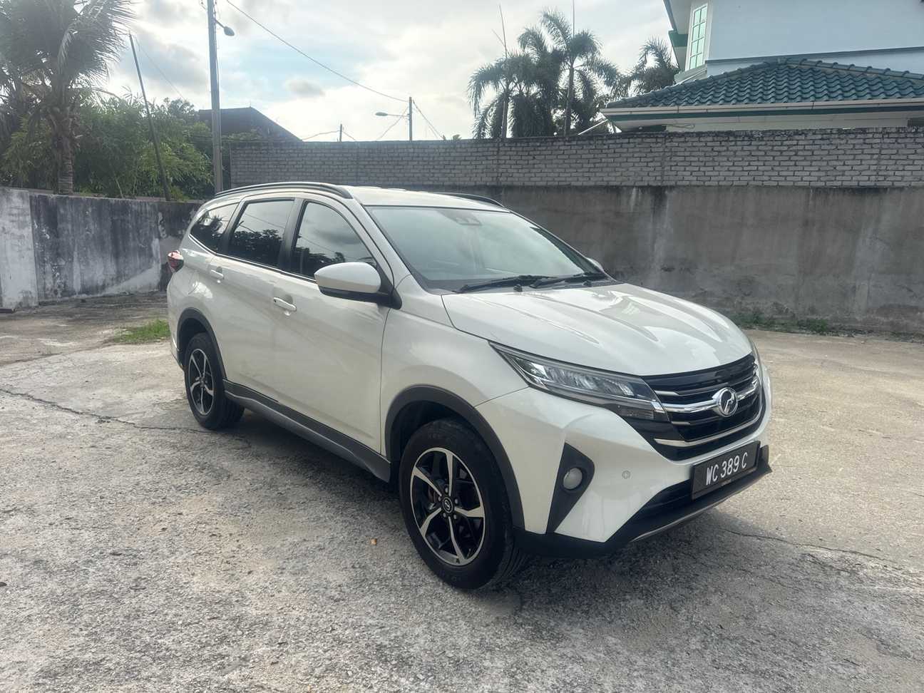 used 2019 Perodua Aruz AV 1.5