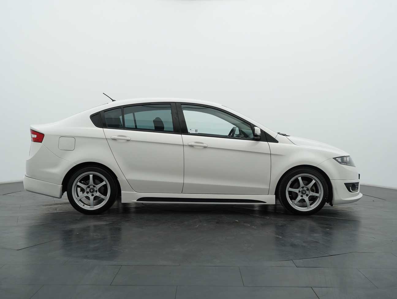 Beli Kereta Terpakai Preve tahun 2015 - Carsome.my