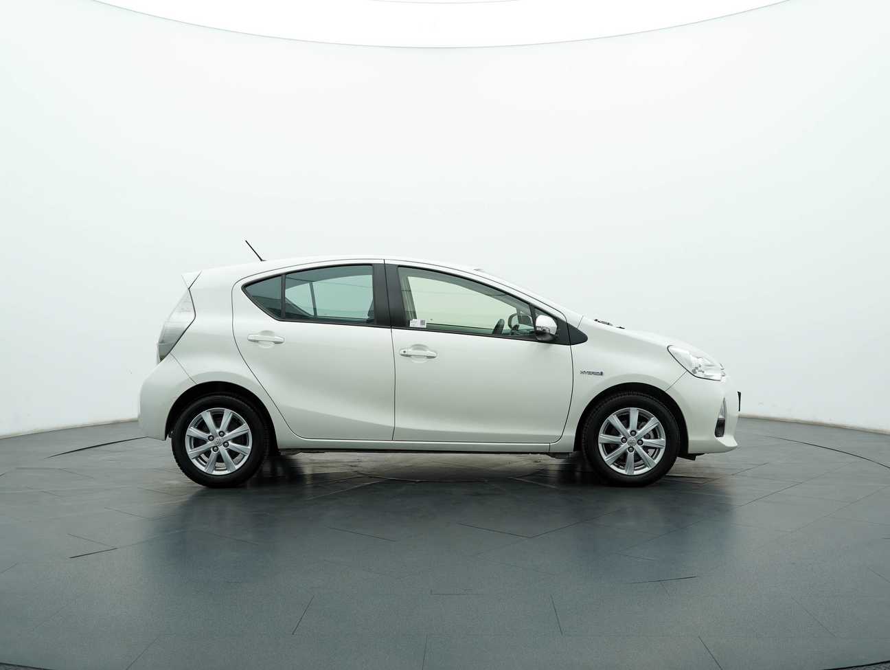 used 2012 Toyota Prius C Hybrid 1.5