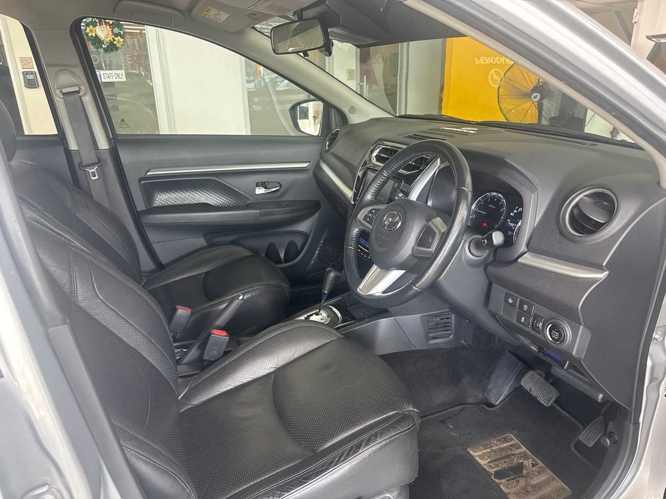 used 2023 Perodua Aruz AV 1.5