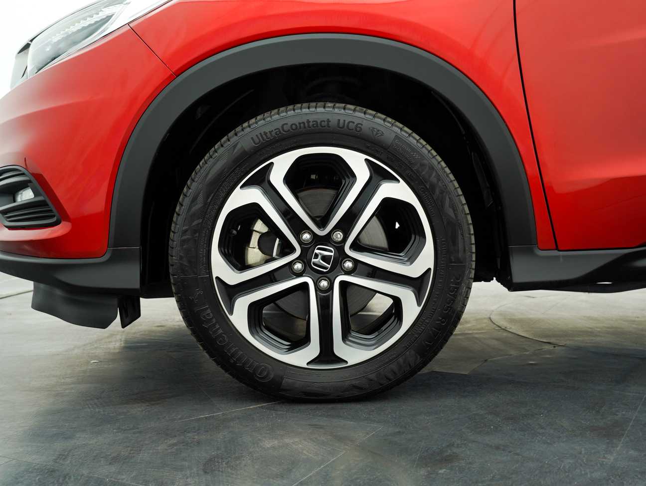 terpakai 2021 Honda HR-V i-VTEC V 1.8