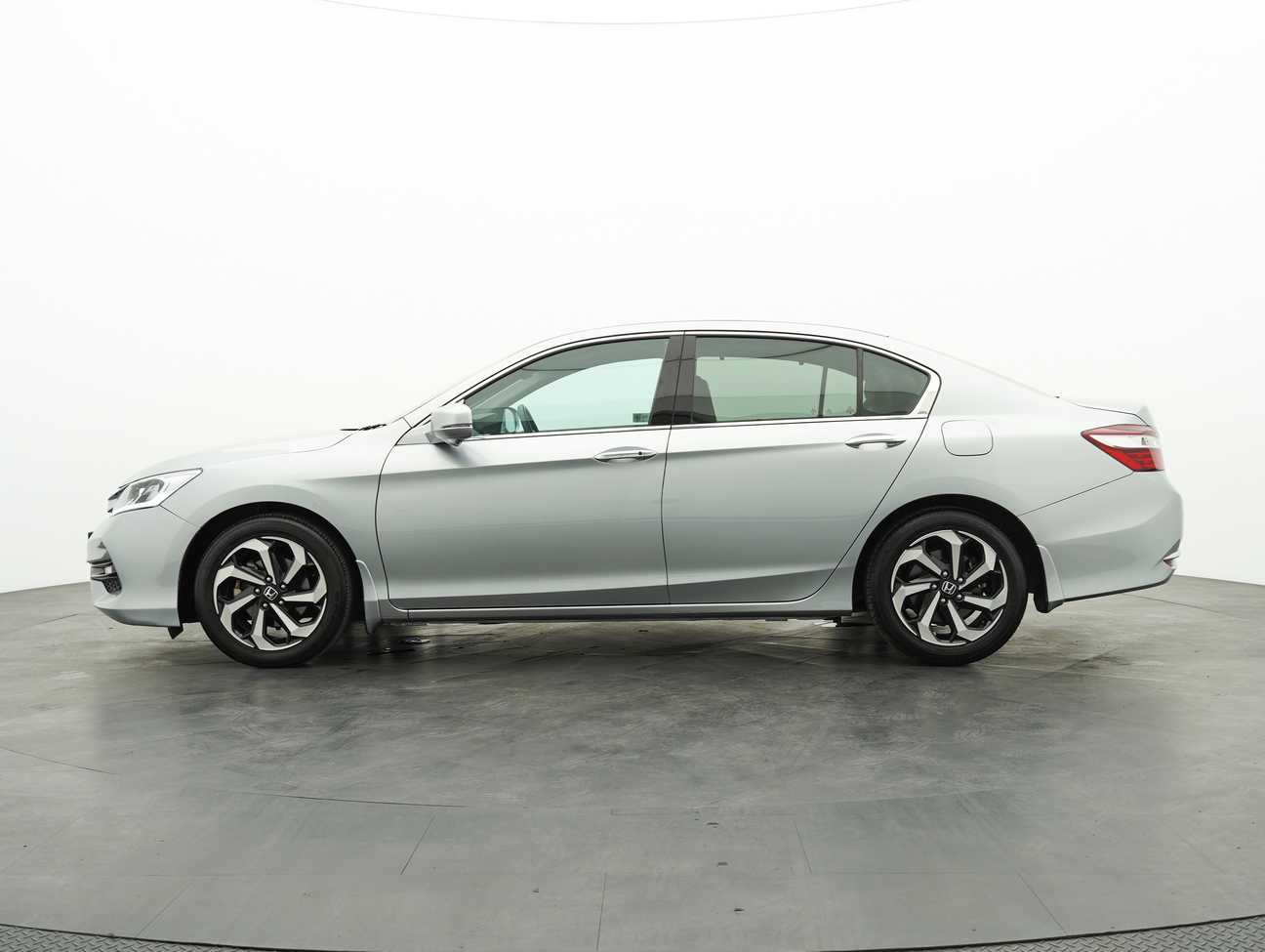 used 2018 Honda ACCORD VTI-L 2.0