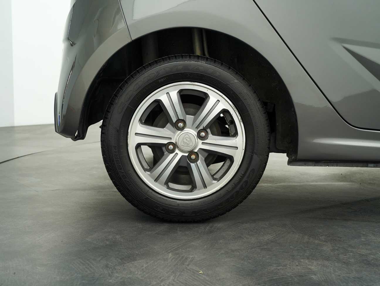 used 2015 Proton Iriz Standard 1.3