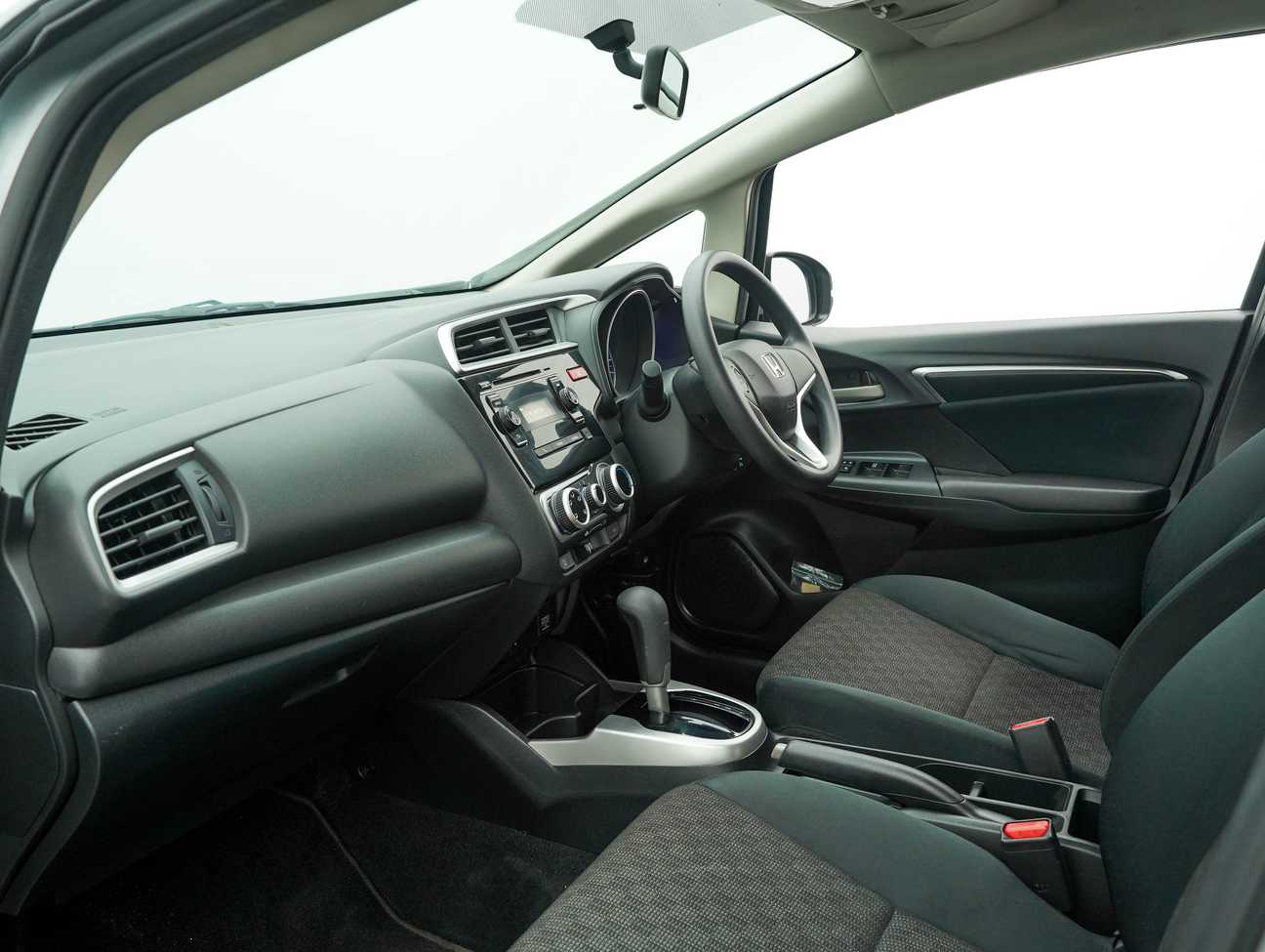 used 2015 Honda Jazz E 1.5