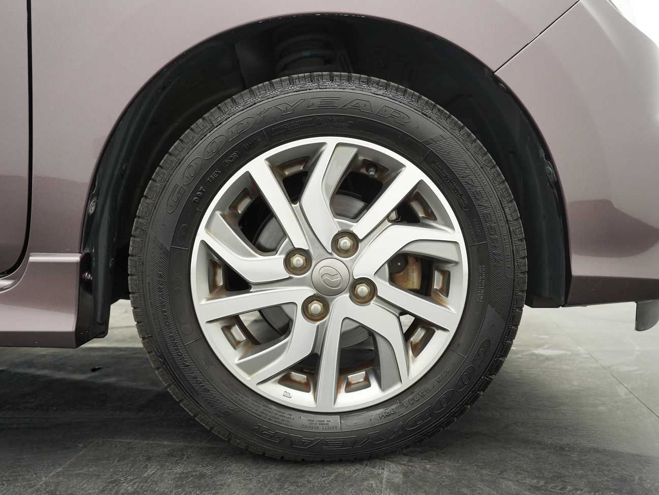 terpakai 2017 Perodua Bezza Advance 1.3