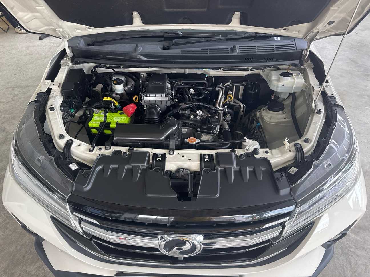 terpakai 2021 Perodua Aruz AV 1.5