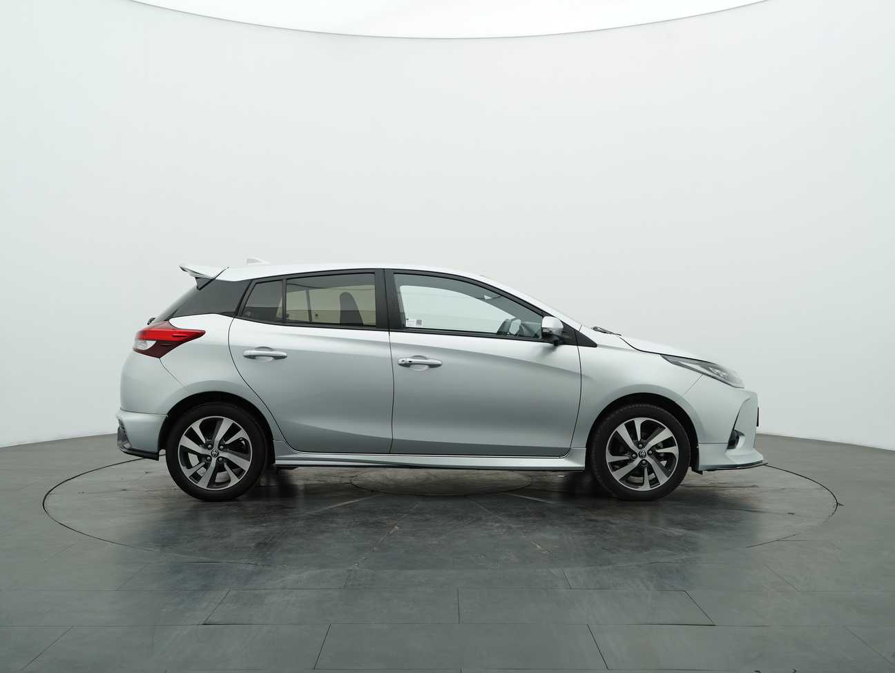 used 2022 Toyota Yaris E 1.5