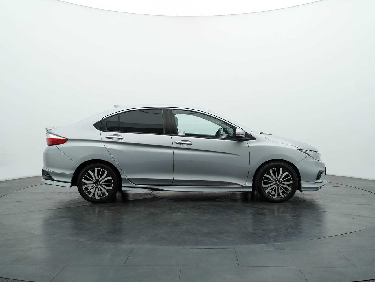 used 2018 Honda City V i-VTEC 1.5