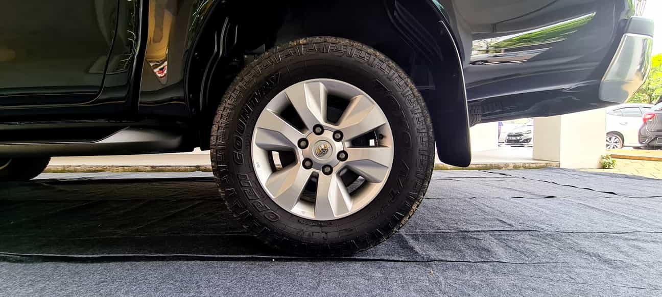 used 2016 Toyota HILUX DOUBLE CAB G 4X4 2.4