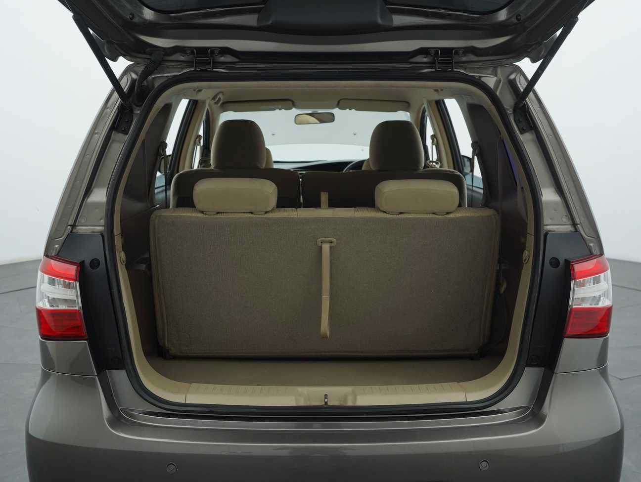 used 2014 Nissan Grand Livina Comfort 1.8