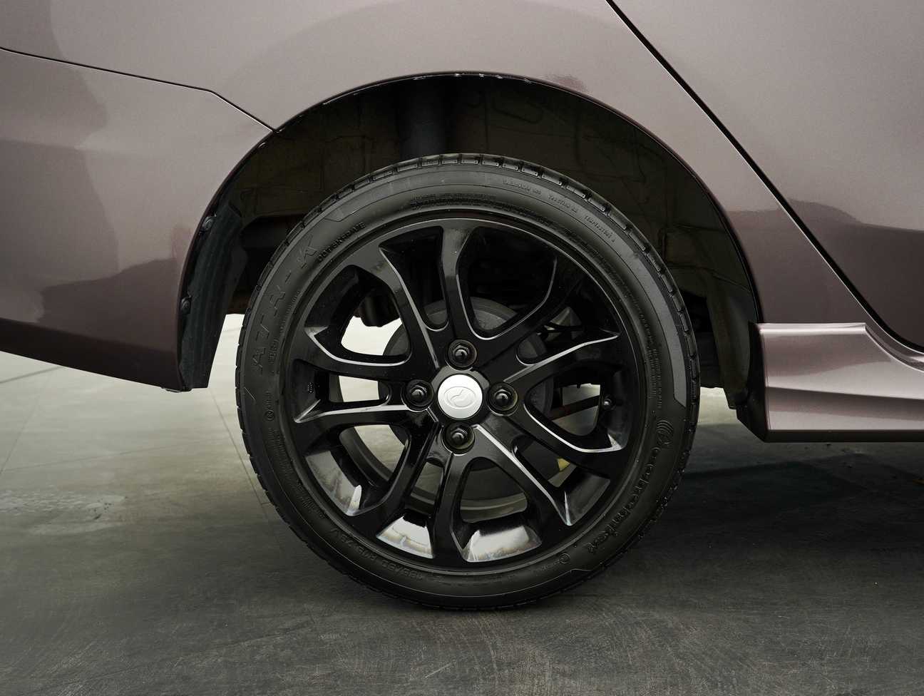 terpakai 2017 Perodua Bezza Advance Premium 1.3