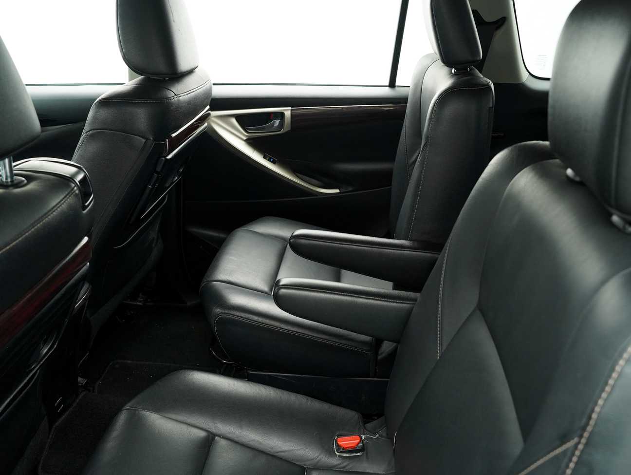 used 2018 Toyota Innova X 2.0