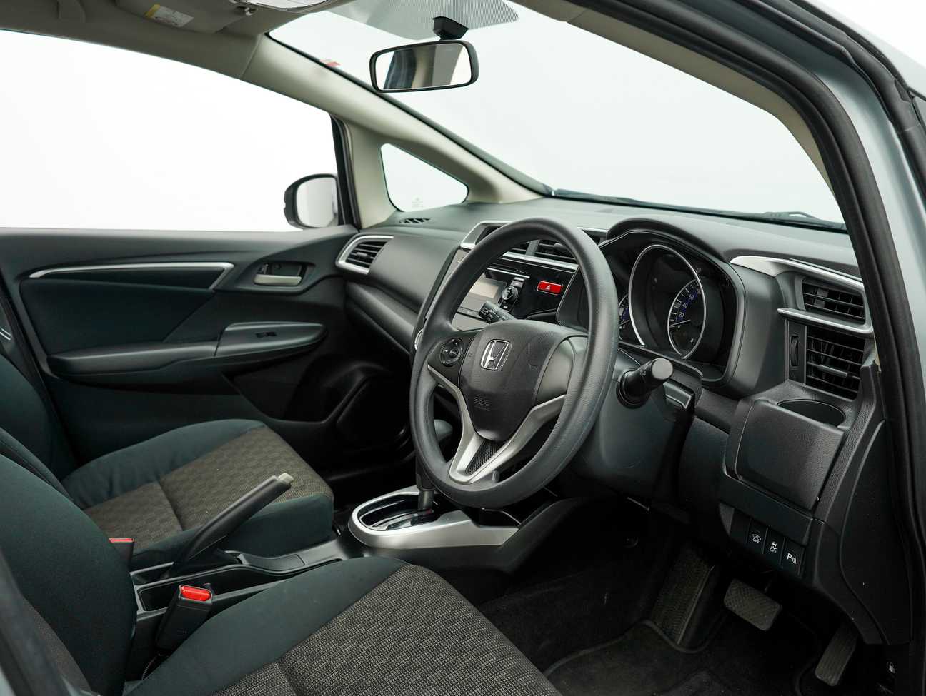 used 2016 Honda Jazz E 1.5