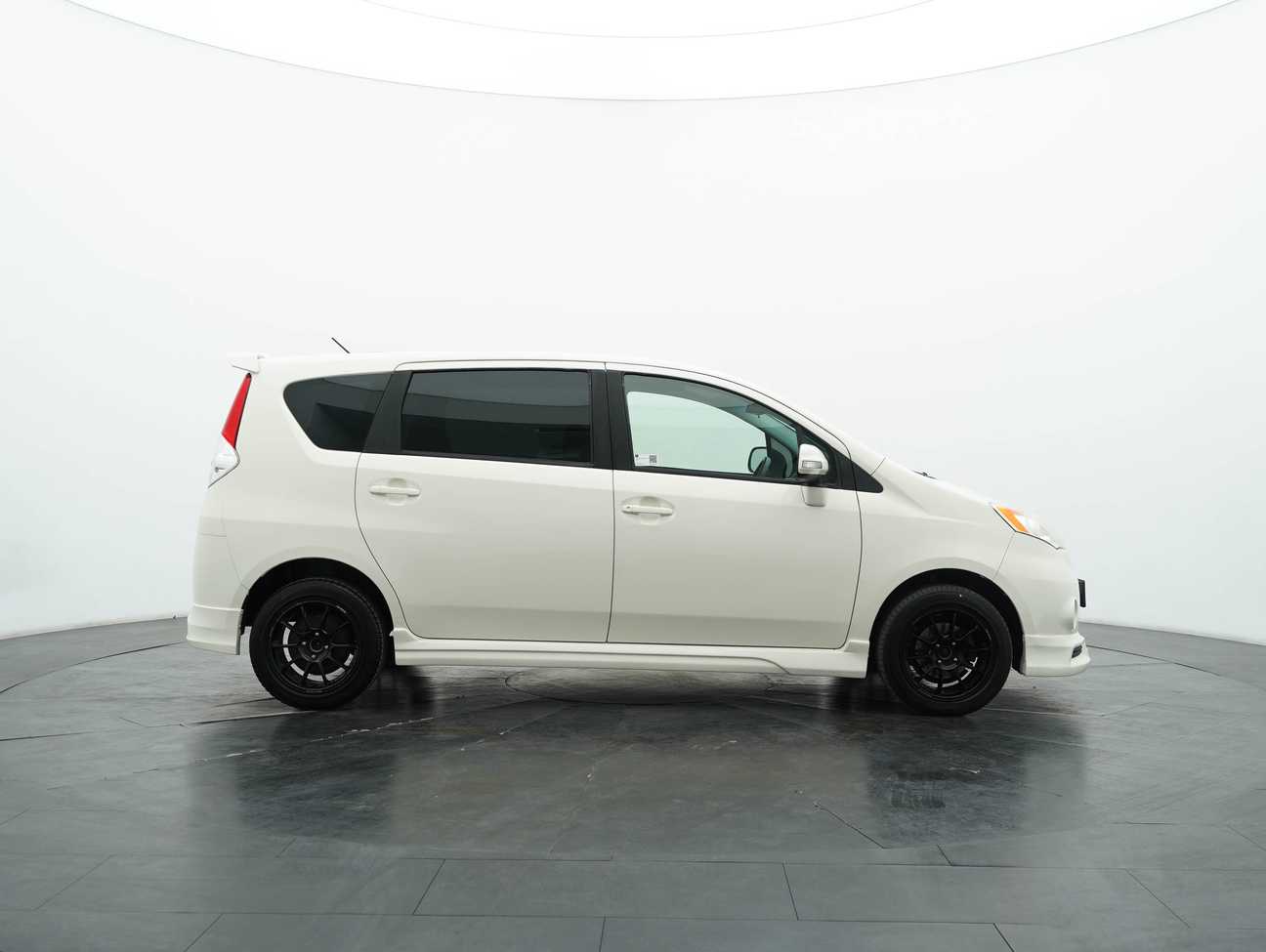 used 2012 Perodua Alza EZ 1.5