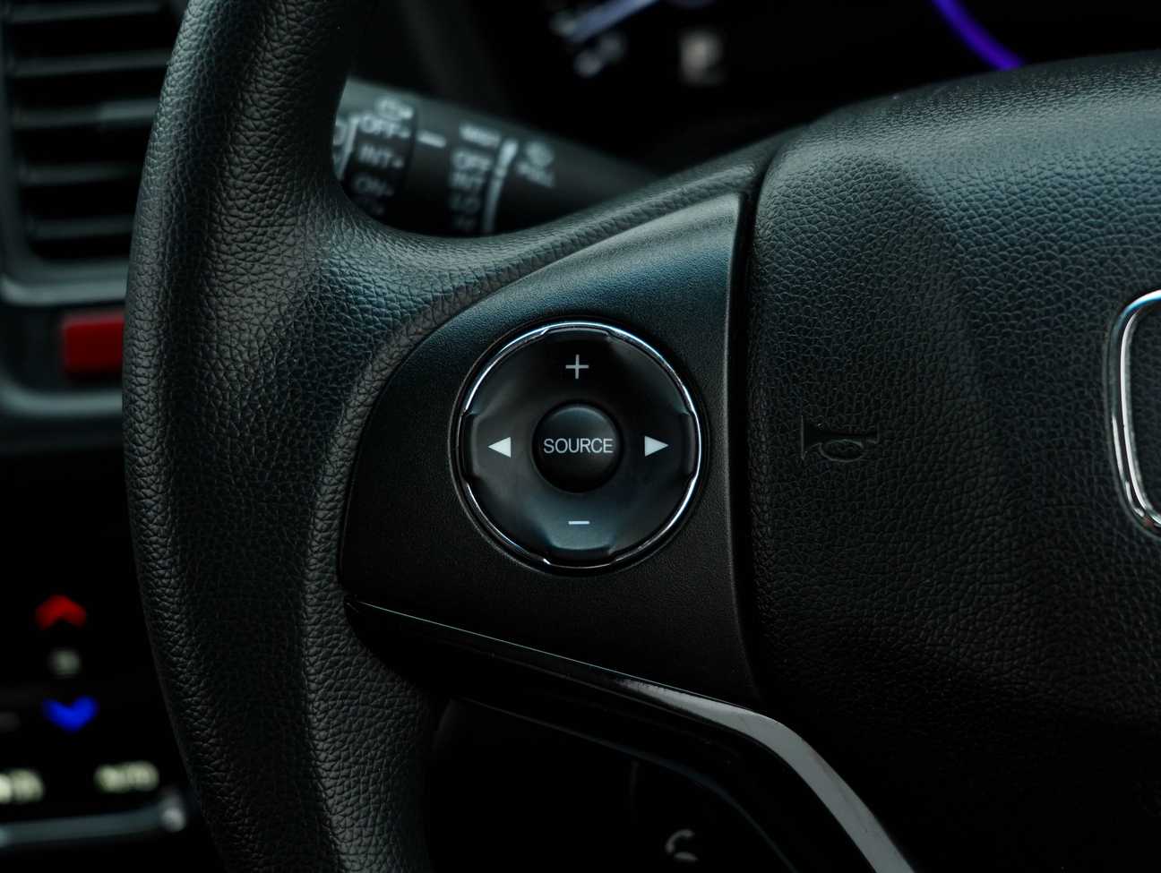 terpakai 2018 Honda HR-V i-VTEC E 1.8