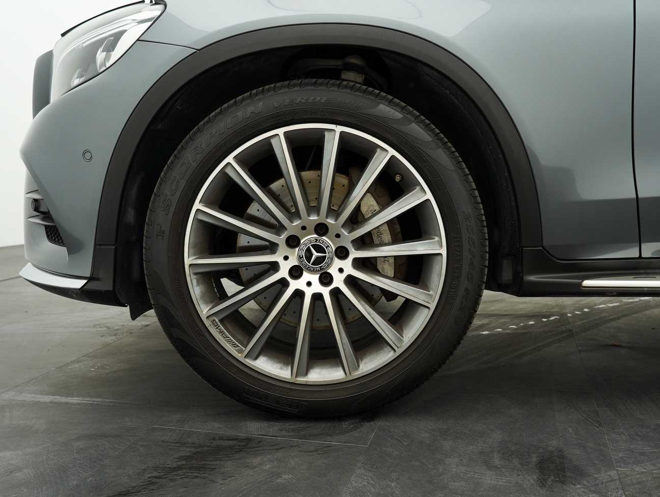 used 2017 Mercedes-Benz GLC250 4MATIC AMG Line 2.0