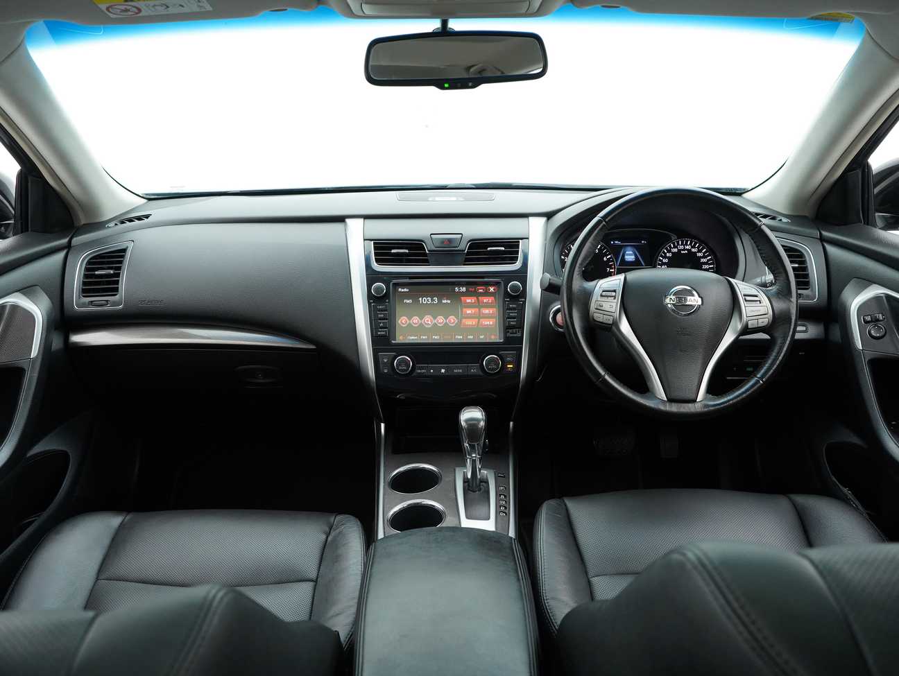 used 2015 Nissan Teana XV 2.5