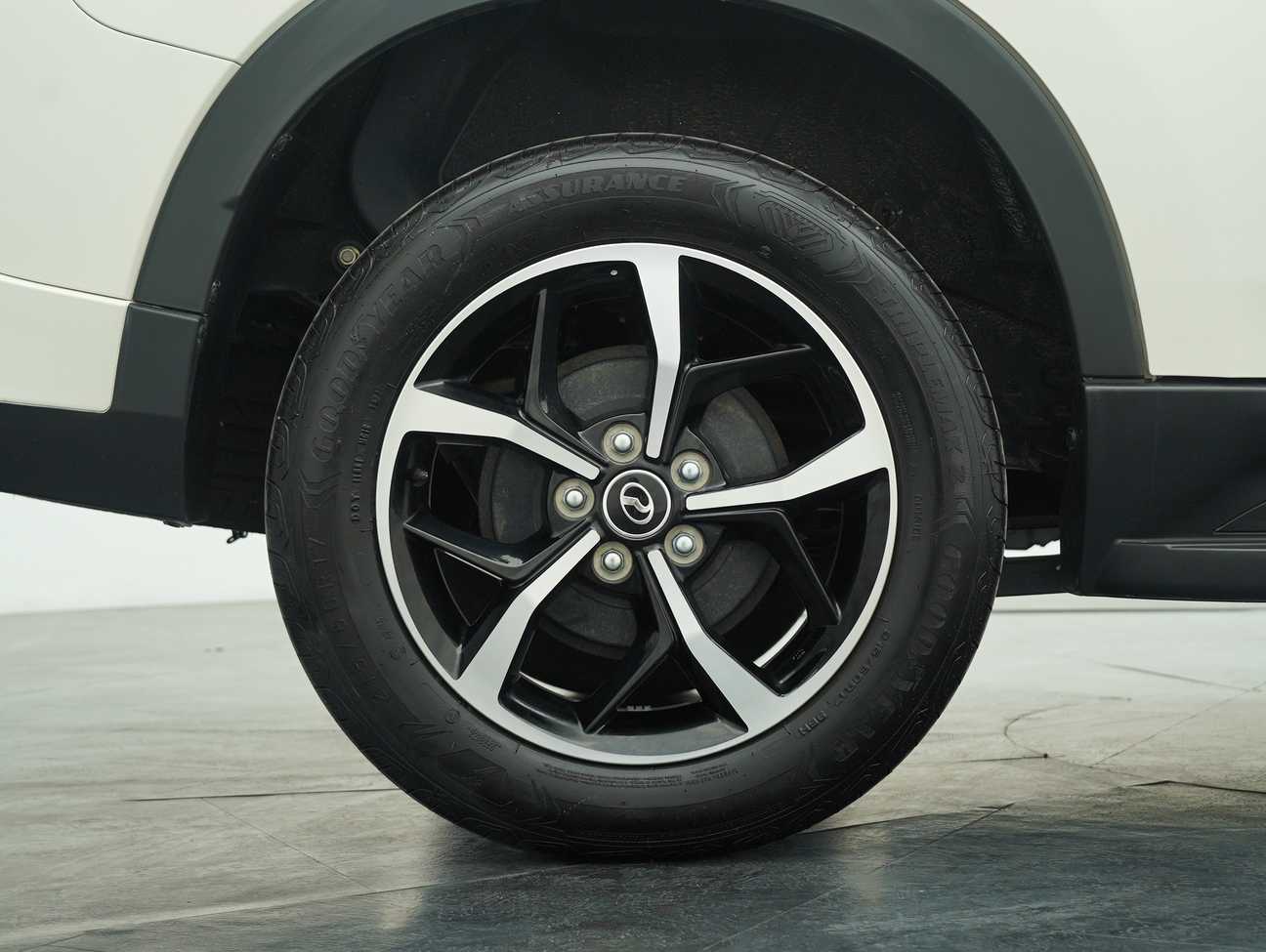 terpakai 2022 Perodua Aruz AV 1.5