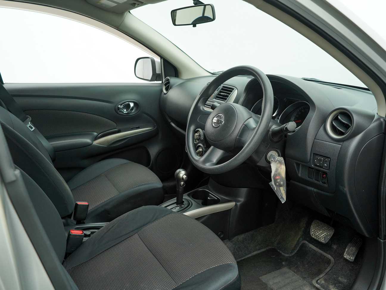 terpakai 2014 Nissan Almera V 1.5