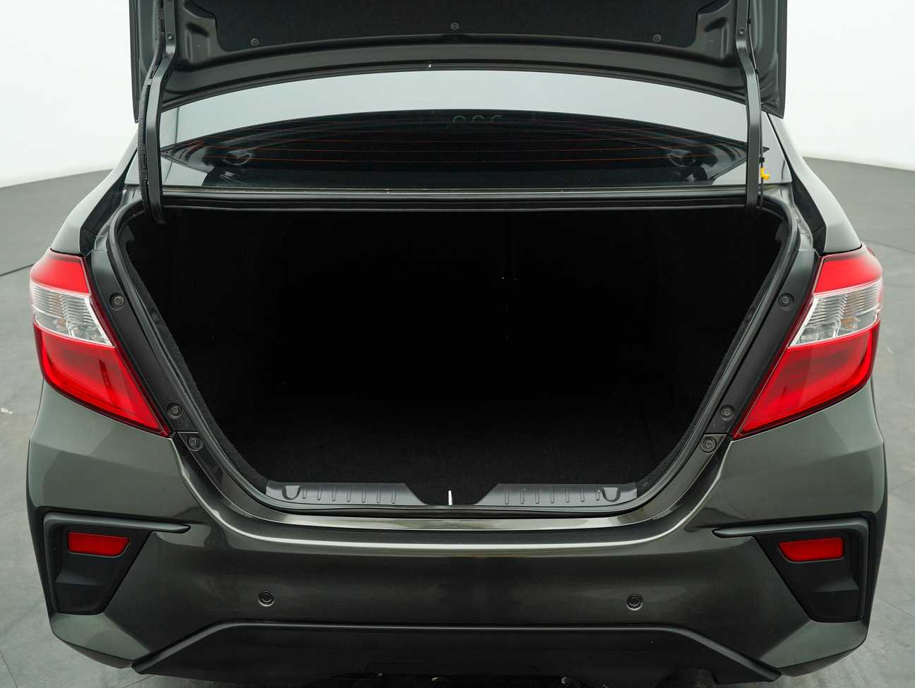 terpakai 2021 Perodua Bezza Advance 1.3