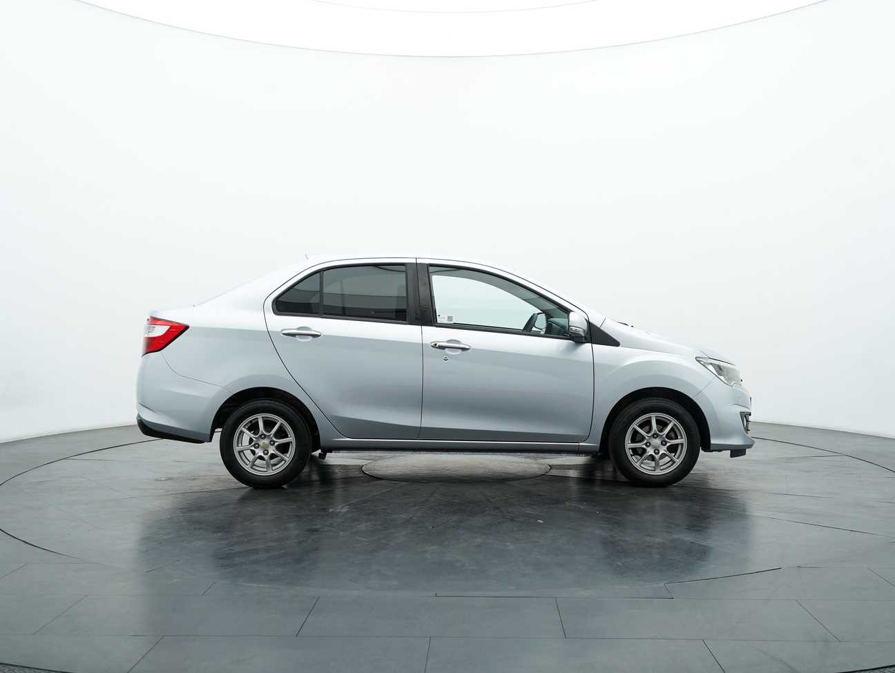 terpakai 2018 Perodua Bezza X Premium 1.3