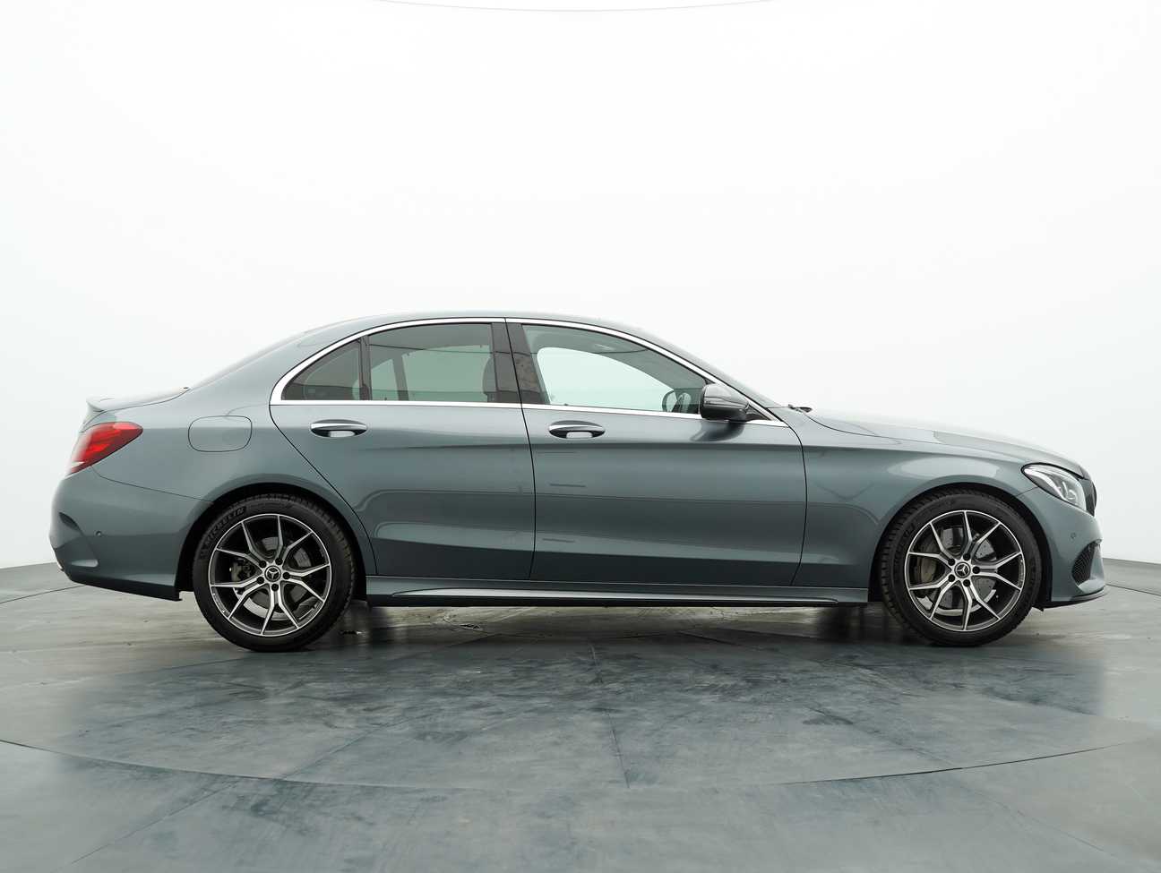 terpakai 2018 Mercedes-Benz C 250 (CKD) 2.0