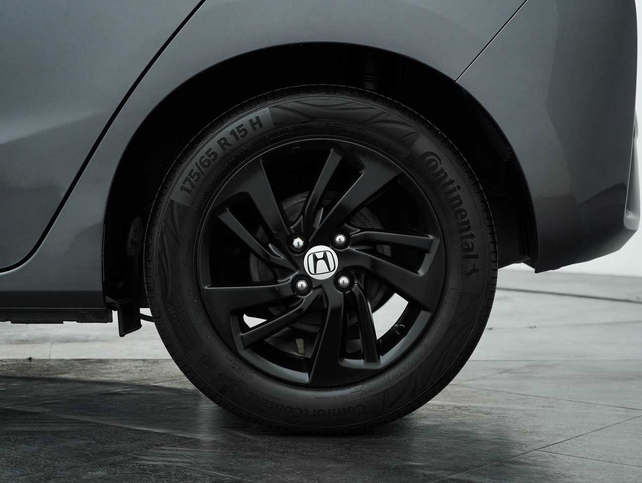 used 2014 Honda Jazz E 1.5