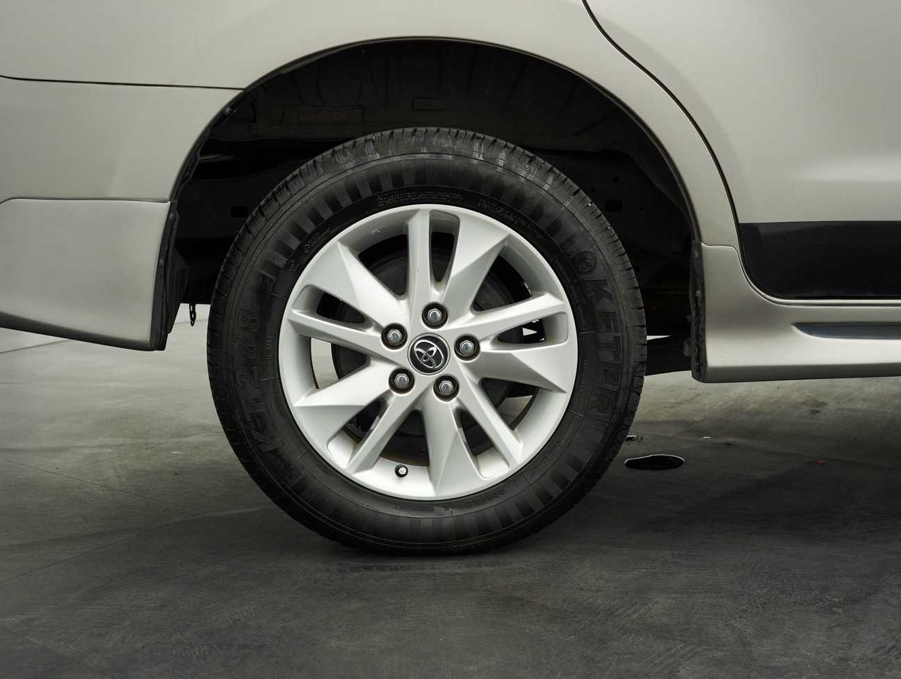 used 2017 Toyota INNOVA G 2.0