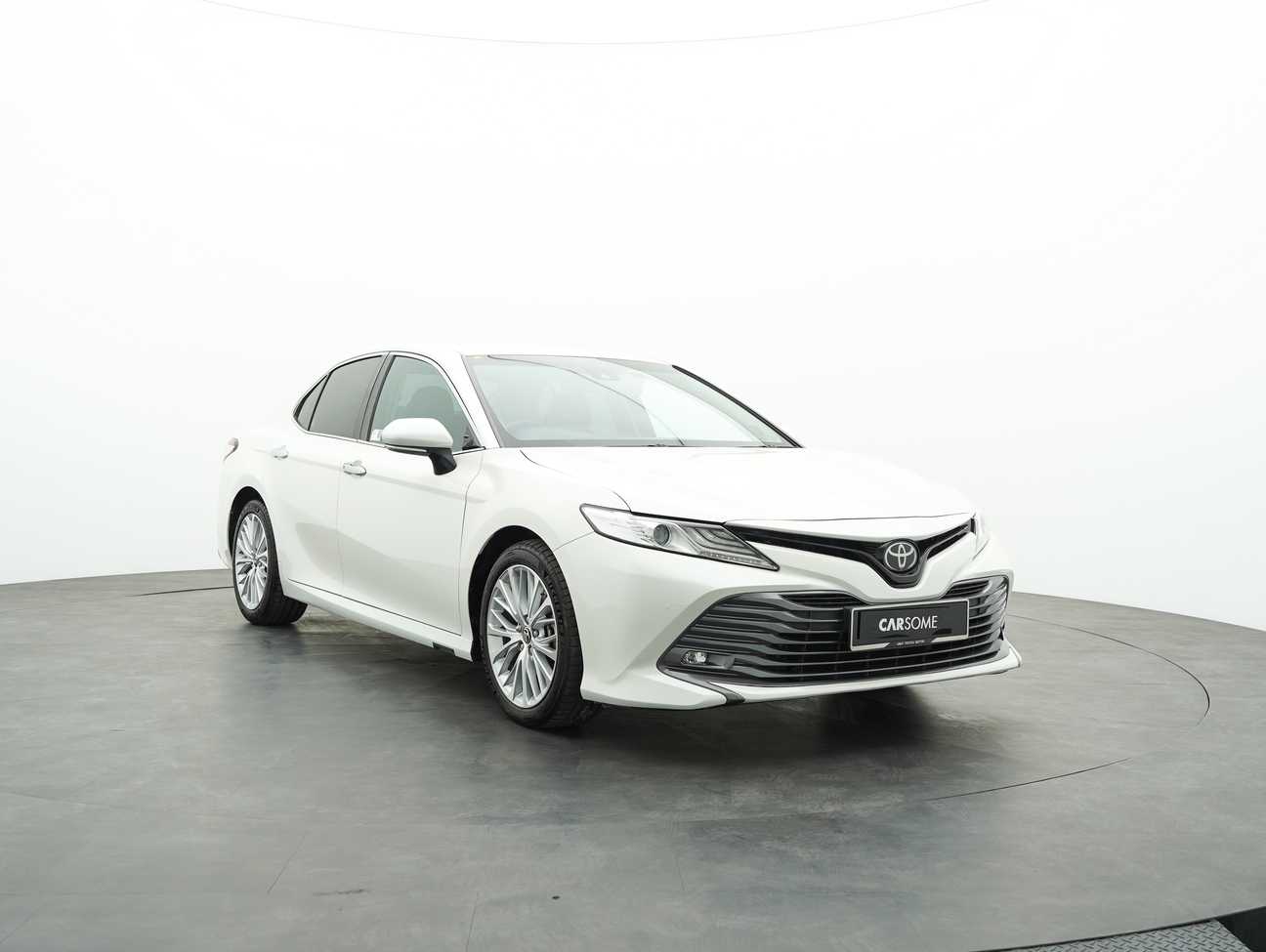terpakai 2019 Toyota Camry V 2.5