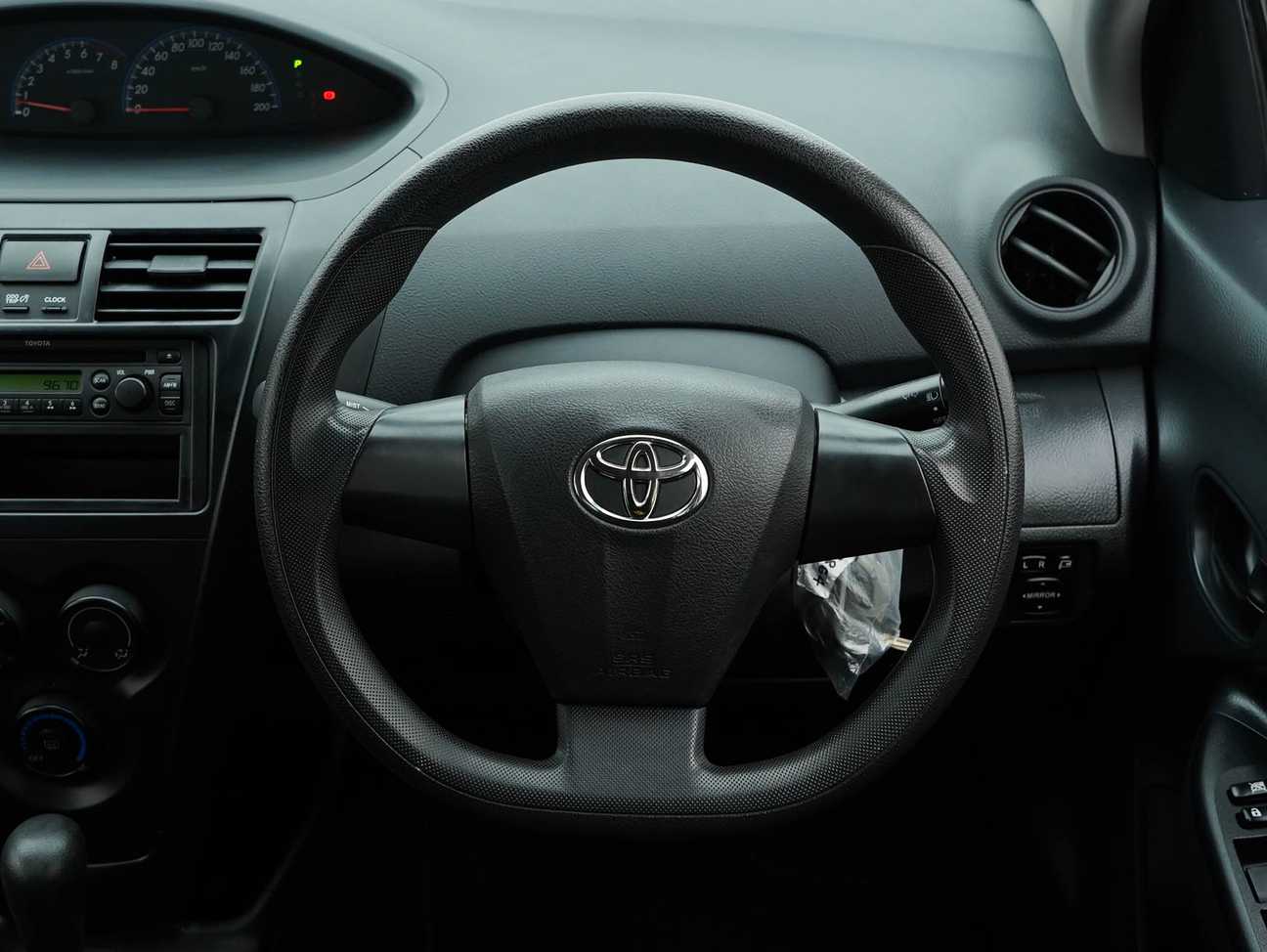 terpakai 2012 Toyota Vios J 1.5