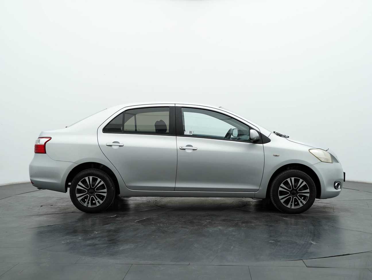 terpakai 2010 Toyota Vios J 1.5